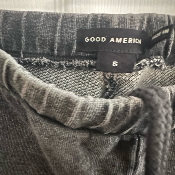 Good American Jeanius Flare Cotton French Terry Pants - Picture 2 of 6